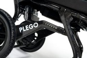 plego-carbon-lekki-wozek-inwalidzki-elektryczny-skladany-5.jpg
