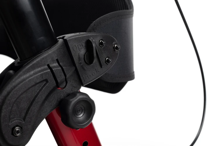 Goliat Artro - Red - Detail Lock belt.jpg