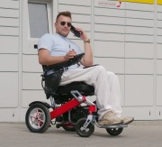 wozek-inwalidzki-elektryczny-skladany-do-150kg-california-ortlife-1.jpg