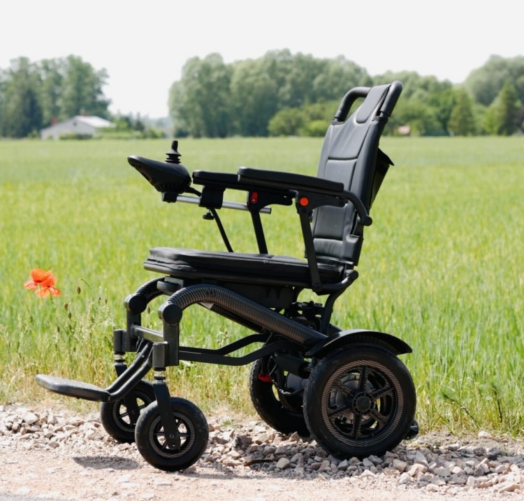 wozek-inwalidzki-elektryczny-eva-bz-skladany-lekki-20kg-ortlife-5.jpg