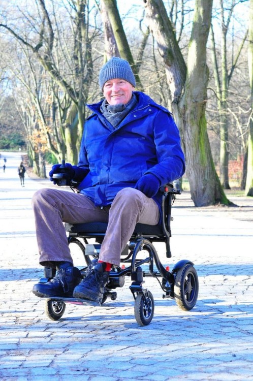 wozek-inwalidzki-elektryczny-carbon-skladfany-7009-ortlife-8.jpg