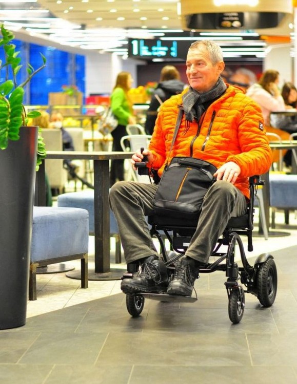 wozek-inwalidzki-elektryczny-carbon-skladfany-7009-ortlife-9.jpg