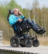 wozek-inwalidzki-elektryczny-texas-amortyzacja-ortlife-6.jpg
