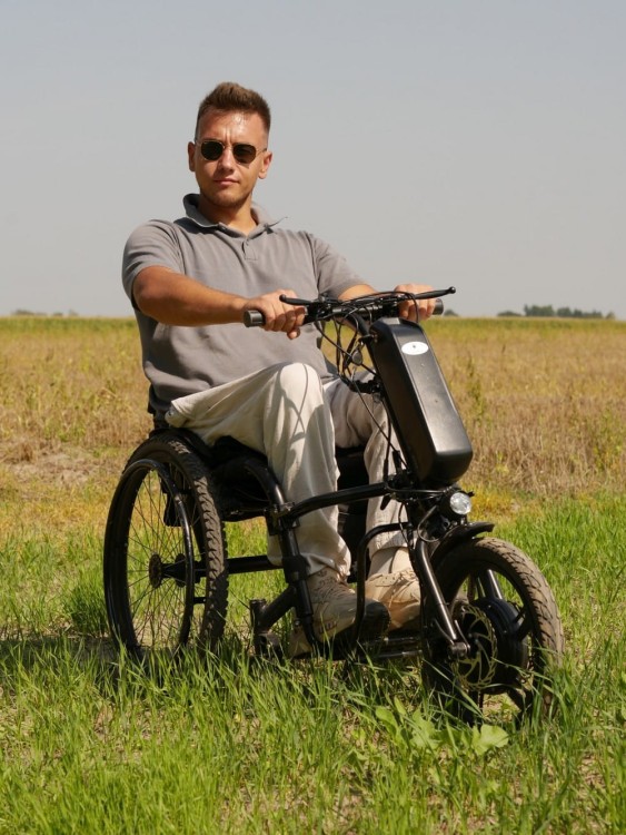 przystawka-elektryczna-do-wozka-manualnego-jupiter-ortlife-8.jpg