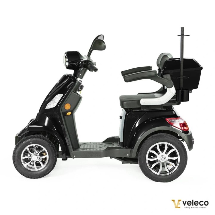 skuter-elektryczny-faster-czarny-elektro-mobil-czterokolowy-6.jpg